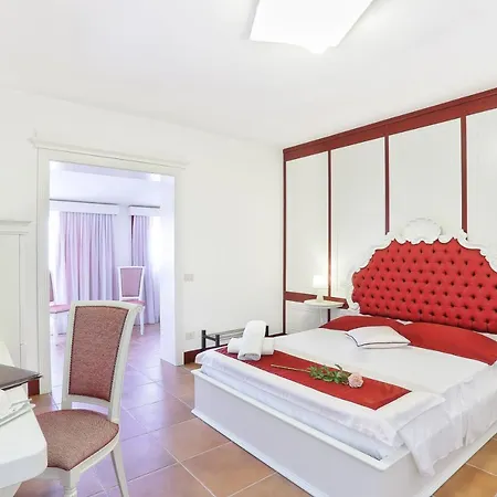 Hotel Le Picchiaie 4*