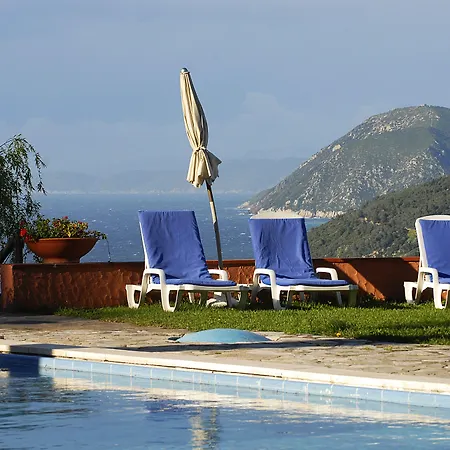 Essence Isola D'elba - Le Picchiaie 4*
