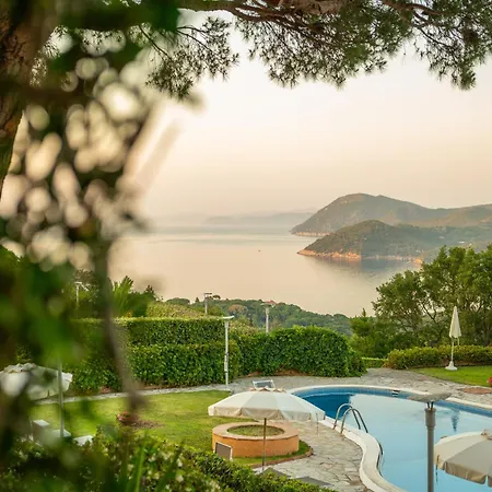 Essence Isola D'elba - Le Picchiaie Hotel