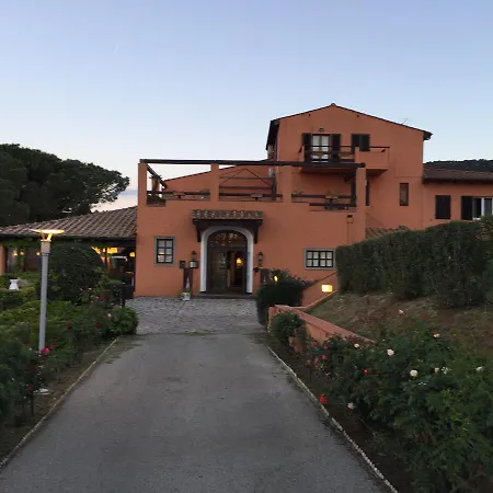 Le Picchiaie Hotel